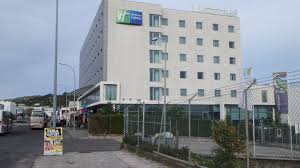 Holiday inn express strives to give travelers comfortable lodging at affordable rates. Hotel Holiday Inn Express Lisbon Alfragide Oeiras Holidaycheck Lissabon Kuste Portugal