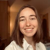 Lynn Pickering's Instagram, Twitter & Facebook