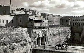 Vintage Fortified Colonel Thompson S Citygate C1890s In 2020 Malta Valletta Valletta Malta History