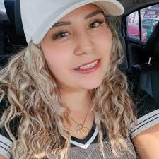 Busco bodys victoria secret y velas aromáticas para entrega inmediata!