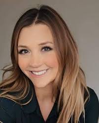 Maria Hafner's Instagram, Twitter & Facebook