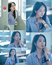 K팝 아이돌 산업이 곧 30년 역사를 갖게 될 이 시점에, 태어나면서부터 아이돌로 프로듀싱된 '엘리트'가 한 번쯤은 나올 때도 되지 않았을까. ì„ ë°° ê·¸ ë¦½ìŠ¤í‹± ì›ì§„ì•„ ì²«ëˆˆì— ë°˜í•  ì‹¬ì¿µ ë¹„ì£¼ì–¼ í•œê²½ë‹·ì»´