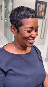 It's always a vibe 😂🤣😂🤣 When @georgianails17 and @simone.dewar just  discover SNAP🤣🤣🤣🤣🤣 • • • • • • #fun #love #snäp #pixiecut #jupoppin  #tpoppin #jamaica #jamaican #laugh #smiles #happy #vibes  #jamaicanhairstylist #pixiequeen #