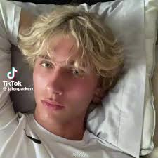 😻 #jalenparkerr @𝕷𝖔𝖑𝖘 ✰ @𝕶♥︎ @vers @𝕬𝖓𝖏𝖚𝖑𝖎 𝕭𝖚𝖘𝖆𝖓𝖎  @𝐈𝐳𝐚☆ @J