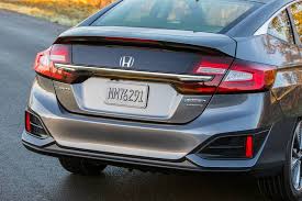 Though it has a comparatively small fuel tank that accommodates a mere 7 gallons, the electric motors and hybrid features compensate for its mpg and efficiency. 2021 Honda Clarity Hybrid Prices Reviews And Pictures Edmunds