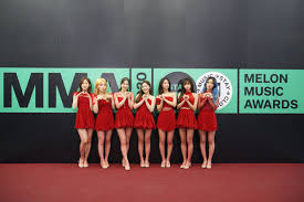 This year's mma week will be filled with time for fans and artists to become closer through music, in line with the concept of stay closer in music. Red Carpet Looks From The Melon Music Awards 2020 Soompi