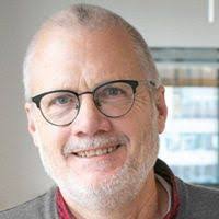 Liz Petersen's Instagram, Twitter & Facebook