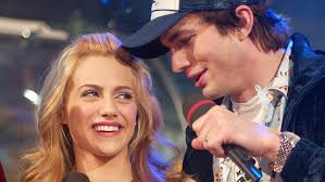 With amanda fuller, sherilyn fenn, eric. Was Wirklich Zwischen Brittany Murphy Und Ashton Kutcher Passiert Ist News24viral