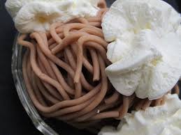 Vermicelles Susses Maronenpuree Mit Schlagsahne Rezept Vermicelles Rezept Ungarische Desserts Rezepte