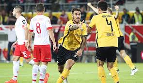 Liga, regionalliga und von champions league und nationalelf vom aktuellen tag. 2 Bundesliga Heute Live Sehen Die Sonntags Spiele Im Tv Livestream Und Liveticker Mit St Pauli Dresden Ingolstadt