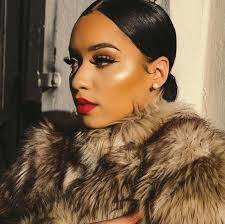 Alexis Crayton's Instagram, Twitter & Facebook