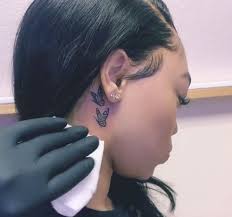 Butterfly is regarded as a symbol of good luck and beauty. Mini Tattoos Girly Tattoos Butterfly Tattoo Behind Ear Novocom Top