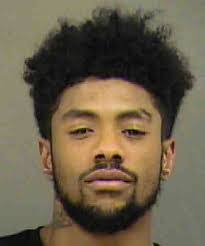 Darryl Andrews's Instagram, Twitter & Facebook