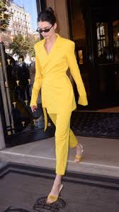 Kendall Jenner Gives A Bossy Spin To Next Season S Signature Shade Kendall Jenner Street Style Trending Fashion Outfits Kendall Style