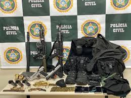 O miliciano está sendo encaminhado para a delegacia de repressão às ações criminosas organizadas (draco). Delegacia De Nilopolis Prende Quatro Integrantes De Organizacao Criminosa Chefiada Pelo Miliciano Ecko Super Radio Tupi