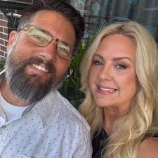 Where to find a massage therapist and how much they charge in Owosso?