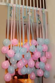 Llego La Hora De Pensar En La Decoracion Del Salon Para Festejar Un Bautismo Cumpleanos Boda O Fiesta Infanti Cortinas De Globos Decoracion Con Globos Globos