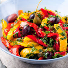Receta fácil con explicación detallada y fotografías de todos los pasos a seguir para preparar unos pimientos rellenos de carne y queso. Pimientos Asados De Colores