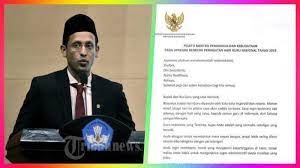 Nadiem menganggap bahwa tugas administratif yang diberikan kepada para guru menghambat mereka untuk membantu para murid yang mengalami ketertinggalan di kelas. Viral Pidato Nadiem Makarim Di Peringatan Hari Guru Nasional Beda Dari Sebelumnya Simak Lengkapnya Tribun Kaltim