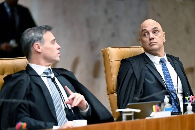 A vantagem de Moraes sobre Mendonça na guerra interna do STF, segundo magistrados