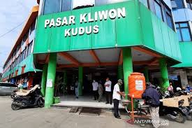 Maybe you would like to learn more about one of these? Meski 6 Orang Reaktif Covid 19 Pasar Kliwon Kudus Tetap Buka Antara Jateng
