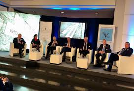 Sjednejte si účet bez poplatků a s výběry z bankomatů všech bank zdarma. Arsen Novosel Think4two Twitter