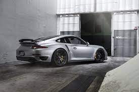 Porsche Turbo S Black 10 Spoke Wheels Center Lock Forged Lightweight Racing Rims F Jpg 2045 1365 Porsche Porsche Turbo S Porsche Wheels