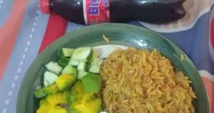 Eggs with too much space to career around in and crash into one another while they cook are, again, likely to crack. 16 Easy And Tasty Jollof Rice And Boiled Egg Recipes By Home Cooks Cookpad