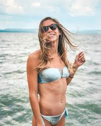 Kapás boglárkáék már meg is kapták a szettjüket, amit azonnal megmutatott rajongóinak. Boglarka Kapas Hungarian Hottie Swimmerbabes