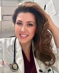 Ya té sigo aquí en threads ❤️❤️❤️❤️ hablemos 😘😘😘😘😘