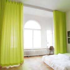 Bodenlanger Vorhang Aus Stoff Adele Mit Schiene Linus Deckenmontage Www Thecurtainshop De Wohnen Zuhause Deckchen