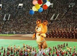 Closing Ceremony Xxii Summer Olympic Games In The Soviet Union 1980 Moscow Soviet Art Summer Olympic Games Art Pages