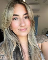 Anyone done any DAC comparisons between the DA2 and…..? Curious to how it  lines up against others