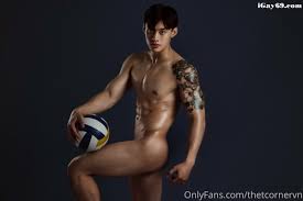 T CORNER [2025] – iGay69