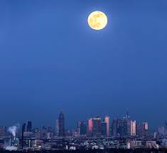 Välj mellan premium supermond av högsta kvalitet. Supermond Uber Frankfurt 2 Foto Bild Spezial Abend Natur Bilder Auf Fotocommunity