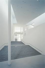 Es zeigt jährlich etwa acht ausstellungen, deren schwerpunkt auf der zeit. Pinakothek Der Moderne Munich Architect Stephan Braunfels 2002 Pinakothek Der Moderne Pinakothek Der Moderne Munchen Haus Architektur