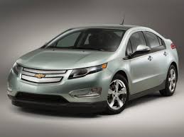 The chevy volt takes another route by trying to deliver an electric car with an onboard charger. 2013 Chevrolet Volt Prices Reviews Pictures U S News World Report