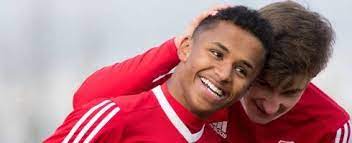 The tonight show with jimmy fallon. Barcelona Eye Rb Salzburg Forward Karim Adeyemi Football Espana