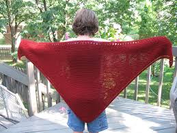Knitting triangle shawls top down. Triangular Prayer Shawl Knit Pattern Knitting Things