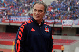 Machete recurre al grueso de la mejor camada de futbolistas de la historia de chile. Lasarte Pude Trabajar Con Bonini En La U Pero El Decidio Comentar El Mundial Emol Com