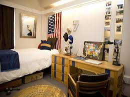 Dorm Room Ideas For Guys In Masculine Design In 2020 Boys Dorm Room Guy Dorm Rooms Cool Dorm Rooms