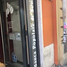 Aggiorna dati | per i proprietari. Photos At Banca Popolare Di Sondrio Ag 33 Trastevere 0 Tips