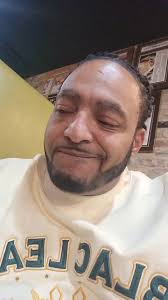 Rip 😢 🙏 Da'vi Mills aka Brian Mills From Chicago's Home of Chicken and  waffles this im so 😢 💔 hurt and crushed behind this loss this was my  Brother why yyyyyyy God had to take him away 💔 im fuckkkk up ...