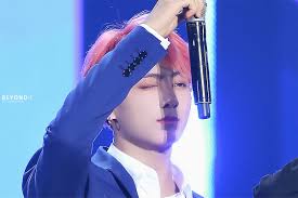 𝔯𝔞𝔠𝔥𝔢𝔩🦋🥺✨ (@sugarmochiii)