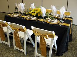 How To Choose The Right Table Linen Size For Your Wedding Or