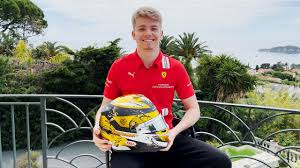Fia f3 / valencia test testing report. Robert Shwartzman Presents His New Helmet Design Youtube