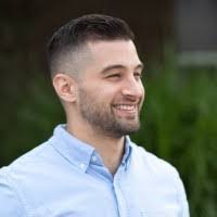 Leslie Casterline's Instagram, Twitter & Facebook