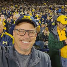 Someone teach me. Is this ship going backwards?