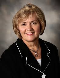 Mary Pfeil's Instagram, Twitter & Facebook