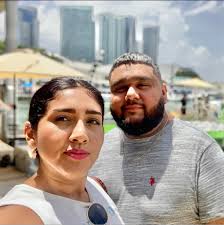 Our Riverview Ambassador is our spacious 400-square-foot guest room. This  room provides a large seating area with French doors that open up to  sweeping River Walk views!